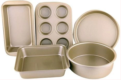 5-Piece Baking Set, Pizza Tray, Cake Mould, Toast Box, Square Plate,6-Cup Cake Mould - Gold