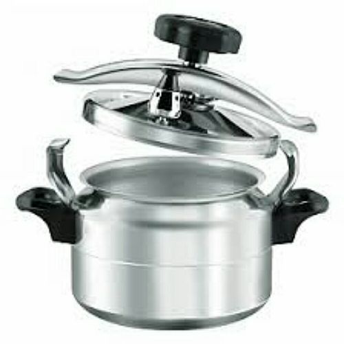 HTH 3L HTH Pressure Cooker Saucepan - Silver.
