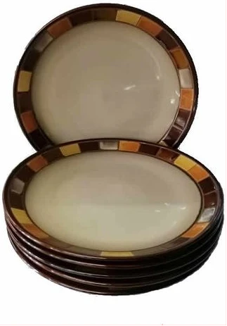 6 Pieces Of Checked Food Serving Dinner Plates, Cream