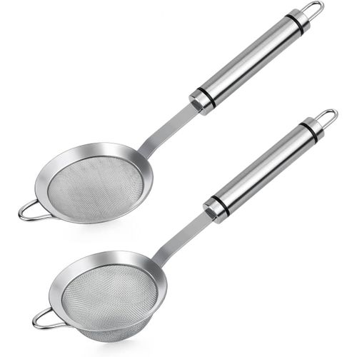 2pieces Of Stainless Steel 3 And 4-Inch Small Tea Strainer Fine Mesh Cocktail Hand Strainer with Handle Fat Hot Pot Skimmer Spoon Also for Sifting Sugar, Flour, Spices, and Herbs Oil Filter Frying Gre