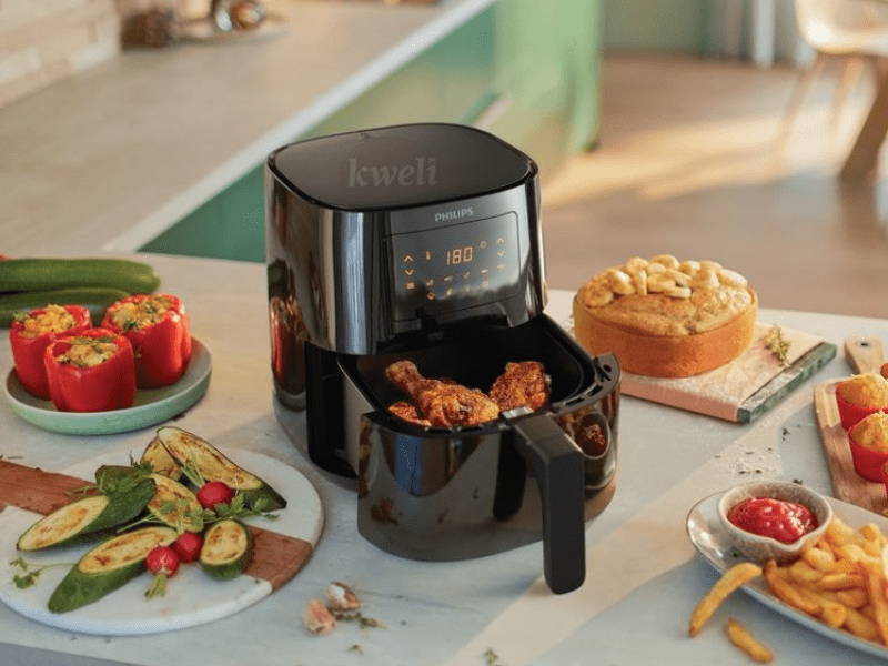Buy new Philips 4.1L Airfryer (Oil less Fryer) with Digital display HD9252/91, 7 Cook Presets, 800g, 1400watts in Uganda - - Free Delivery > Long warranty > Lifetime After-sales Support