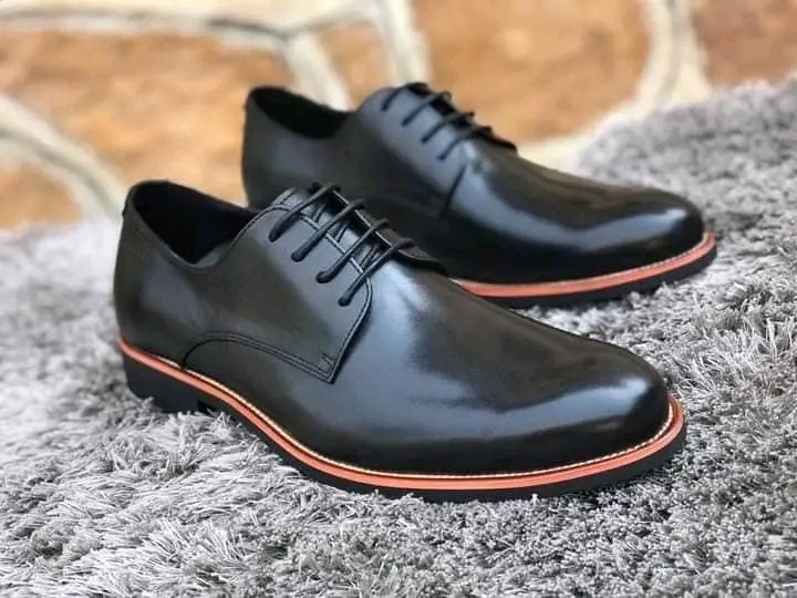 Men's Clarks Gentle Shoe Boot-Black